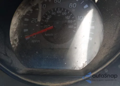 2002 Nissan Xterra Xe z USA, uszkodzony, nr VIN 5N1ED28T92C583332